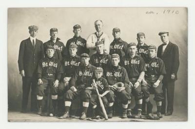 1910 St. Olaf  College baseball team postcard #1