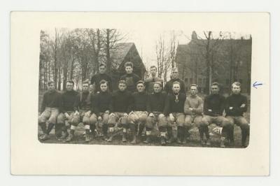 St. Olaf College football team postcard