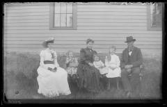 Nikols Midboe and company (286)