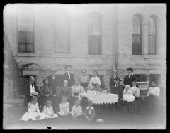 Mohns, Ytterboes, Evensens, and children (640)