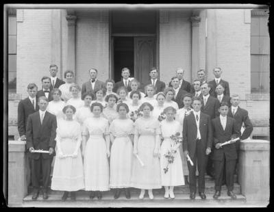 Academy graduates, 1912 (1172)