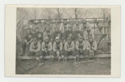 St. Olaf College 1912 baseball squad postcard #2