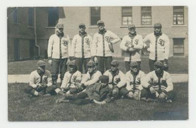 St. Olaf College baseball team sweaters postcard #2