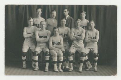 St. Olaf College men's basketball teams postcard #2