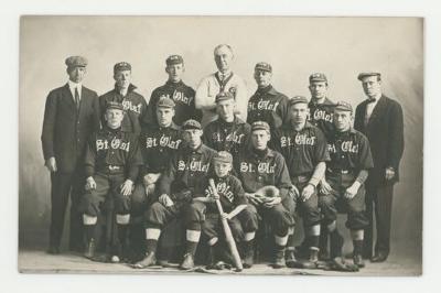 1910 St. Olaf  College baseball team postcard #3